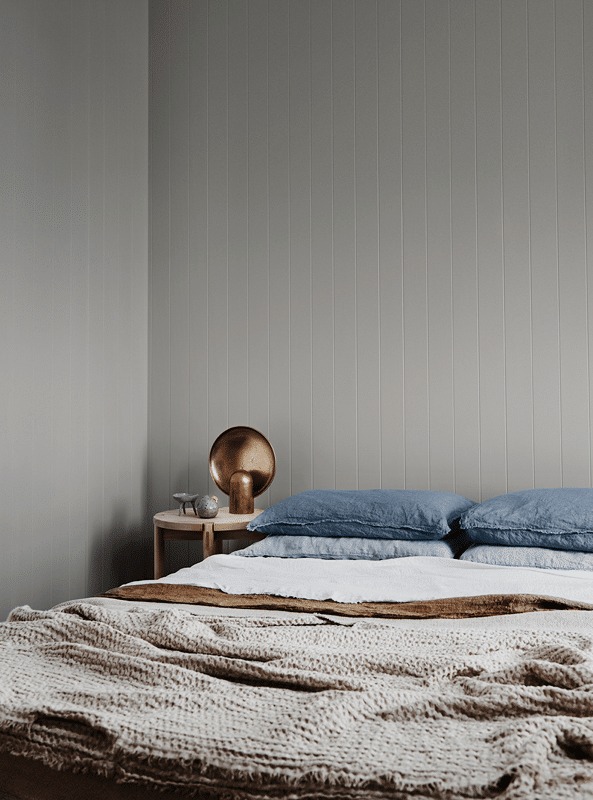 Snowy Mountains Half White, Dieskau Grey and Noble Knight Navy