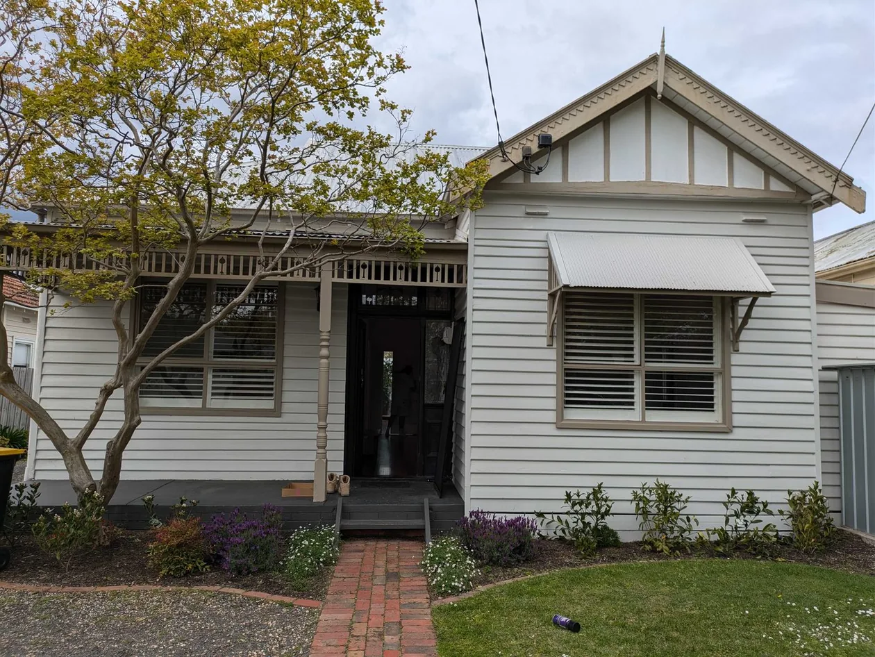 Interior repaint, Emo Road, Malvern East